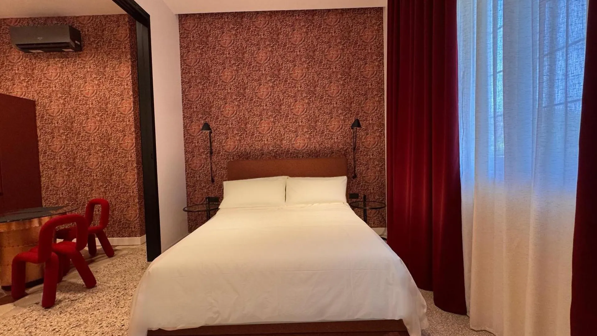 ナポリ Palazzo Sebetoアパートホテル アパートホテル