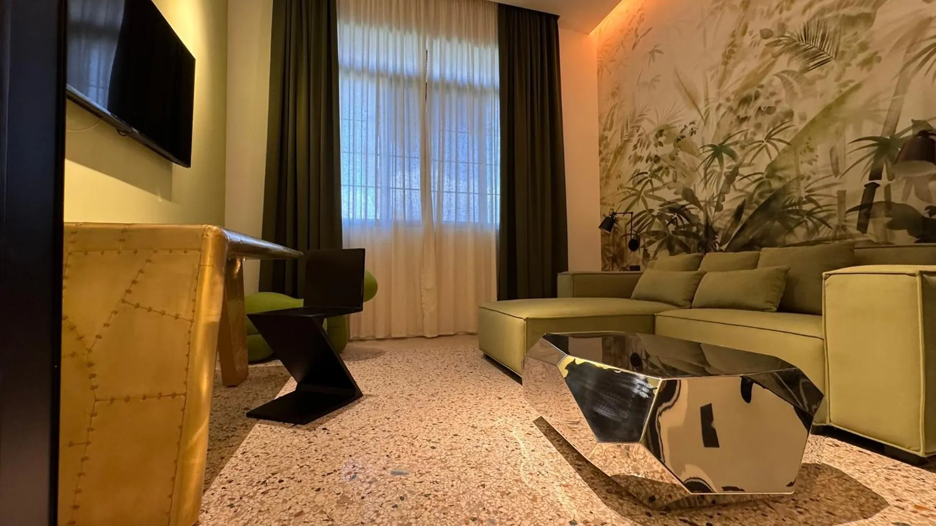Palazzo Sebeto Aparthotel Naples