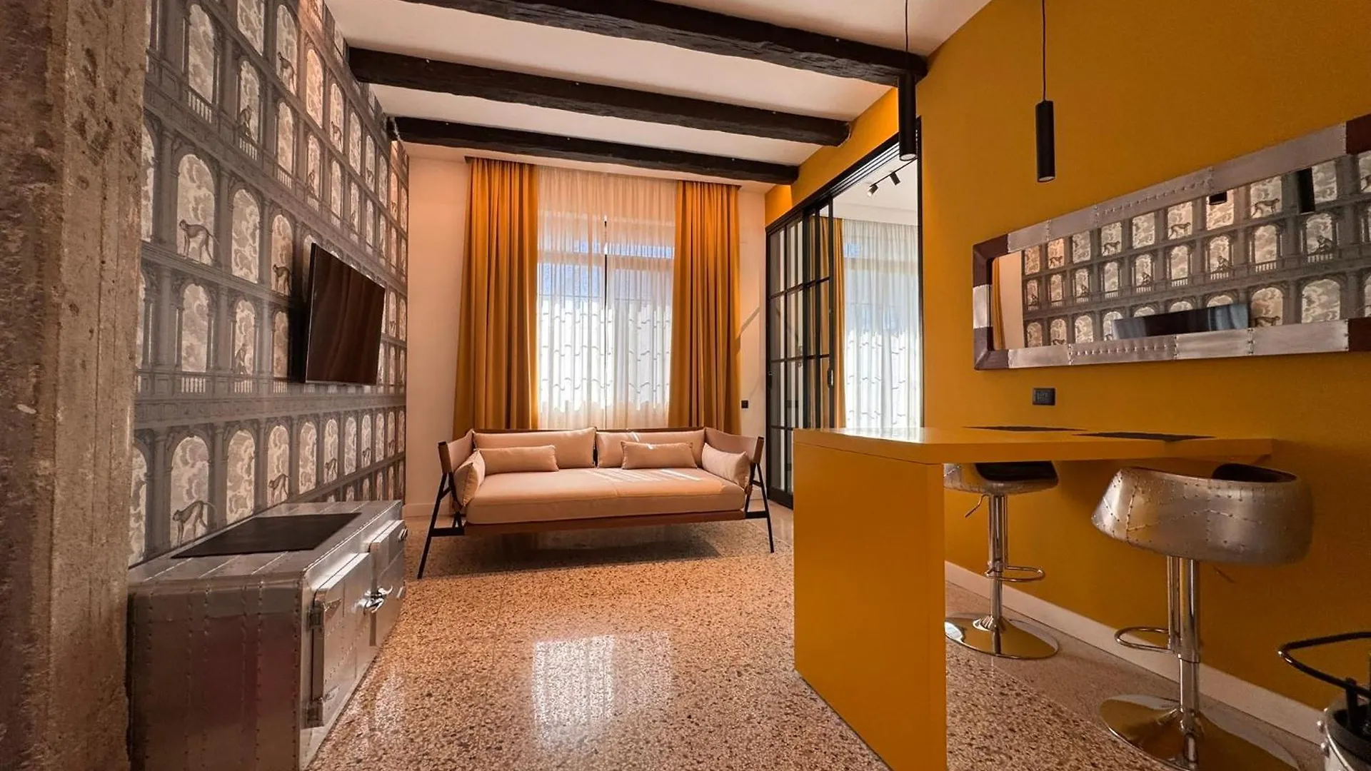 Palazzo Sebeto Aparthotel Naples Italy
