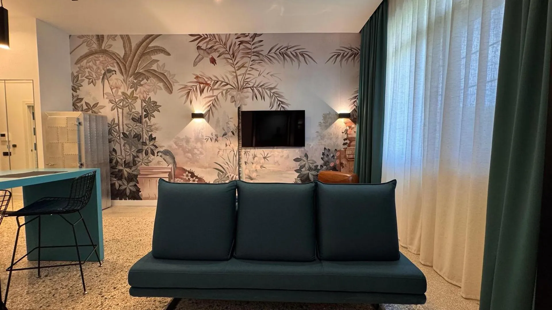 Palazzo Sebeto Aparthotel Naples 0*,