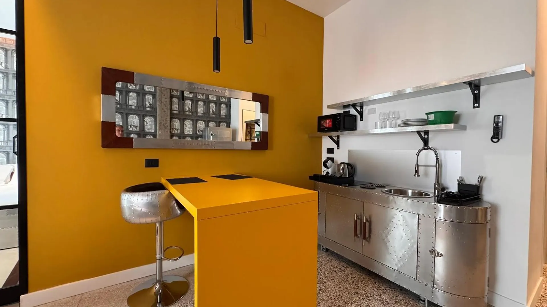 Palazzo Sebeto Aparthotel Naples