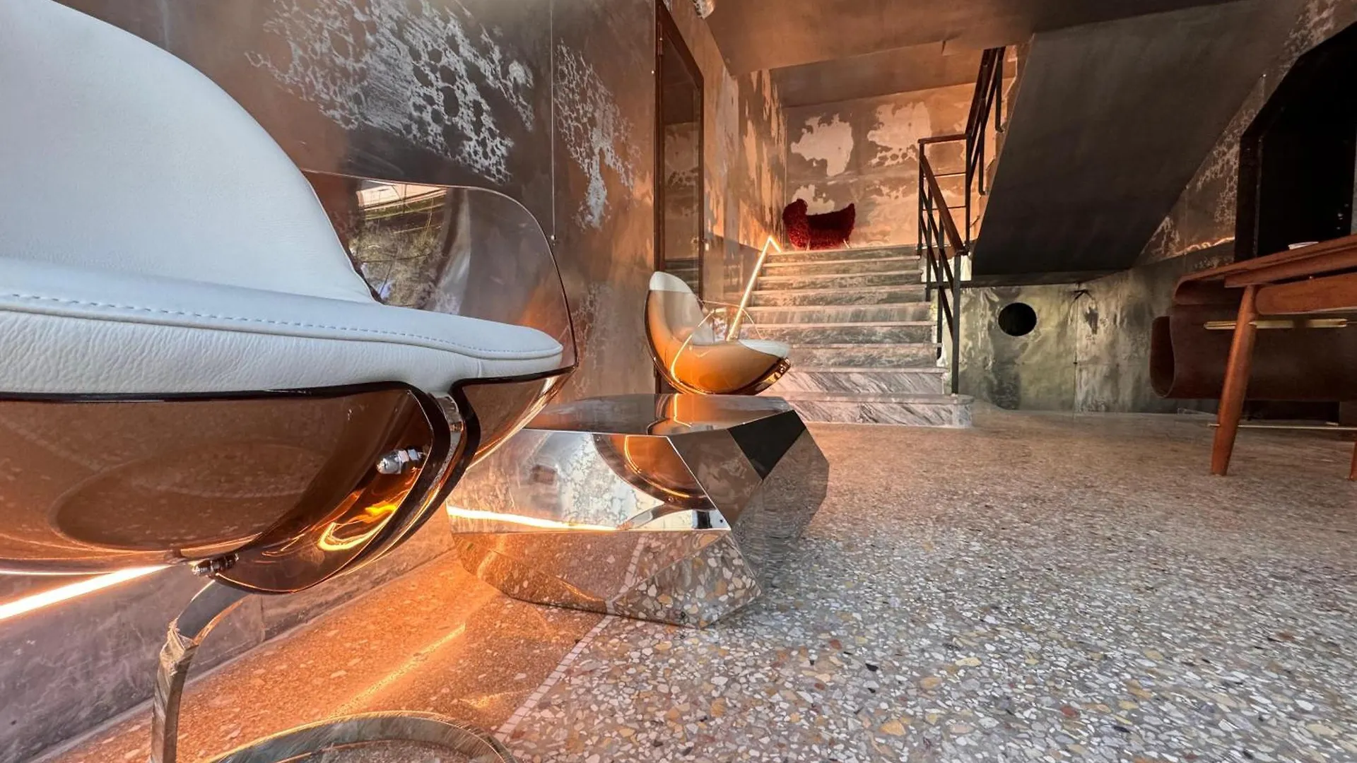 Palazzo Sebeto Aparthotel Naples 0*,  Italy
