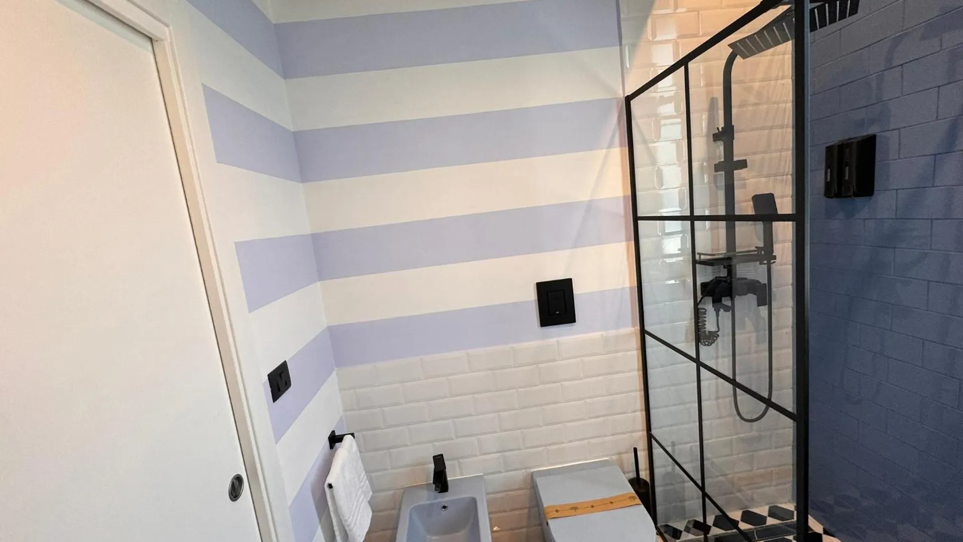 Palazzo Sebeto Aparthotel Naples