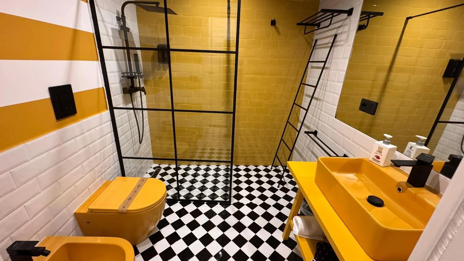 Palazzo Sebeto Aparthotel Neapel 0*,
