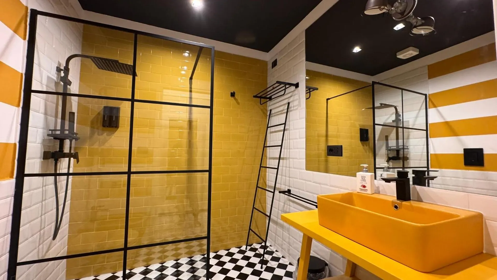 Palazzo Sebeto Aparthotel Naples